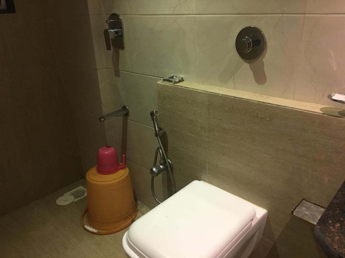 Pravasi Residency Lodge *